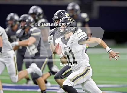 Thumbnail 3 in Pittsburg vs. Pleasant Grove (UIL 4A Division 2 Quarterfinal) photogallery.