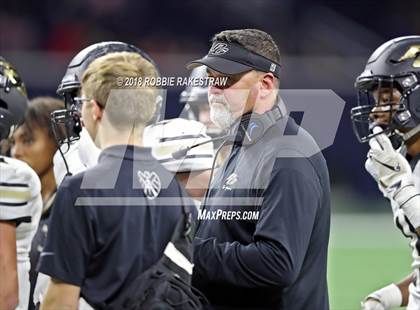 Thumbnail 1 in Pittsburg vs. Pleasant Grove (UIL 4A Division 2 Quarterfinal) photogallery.