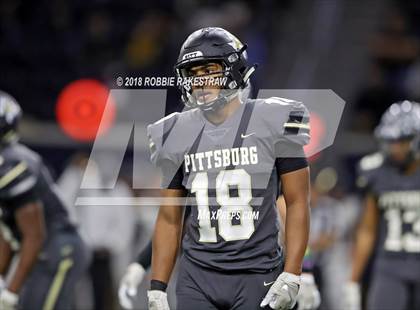 Thumbnail 2 in Pittsburg vs. Pleasant Grove (UIL 4A Division 2 Quarterfinal) photogallery.