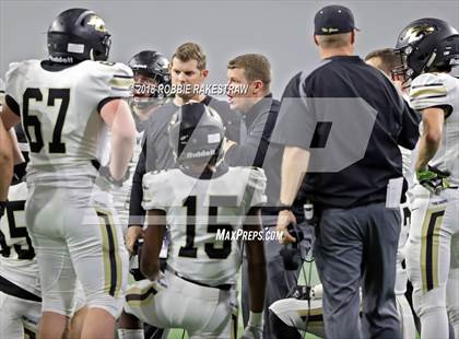 Thumbnail 1 in Pittsburg vs. Pleasant Grove (UIL 4A Division 2 Quarterfinal) photogallery.