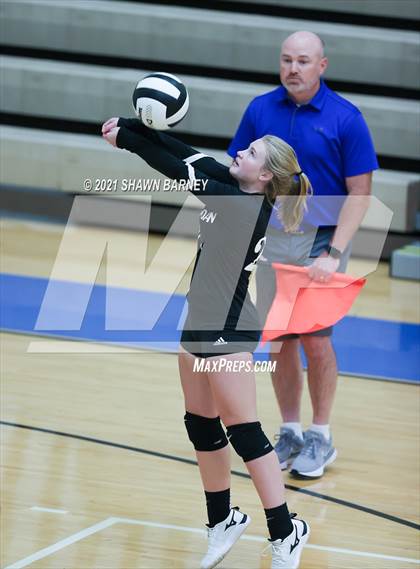 Thumbnail 3 in Sheridan @ Tipton photogallery.