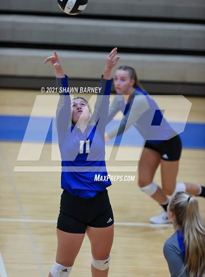 Thumbnail 3 in Sheridan @ Tipton photogallery.