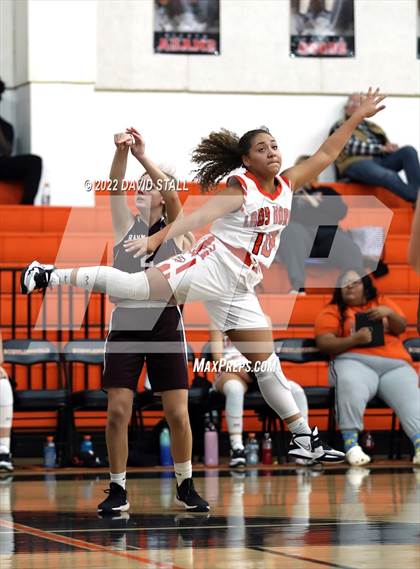 Thumbnail 1 in East Bernard vs Schulenburg (Schulenburg Lady Horn Varsity Tournament) photogallery.