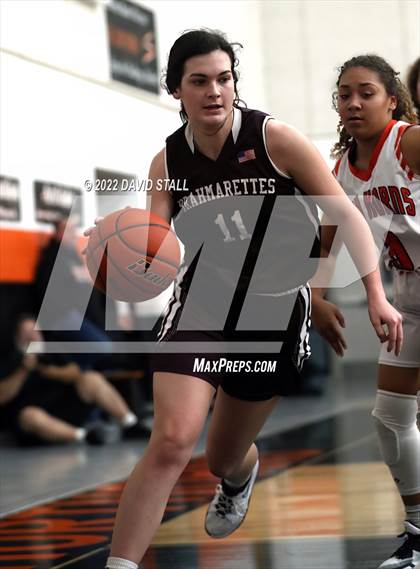 Thumbnail 2 in East Bernard vs Schulenburg (Schulenburg Lady Horn Varsity Tournament) photogallery.