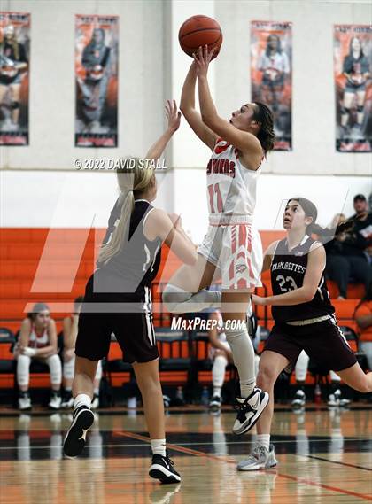 Thumbnail 3 in East Bernard vs Schulenburg (Schulenburg Lady Horn Varsity Tournament) photogallery.