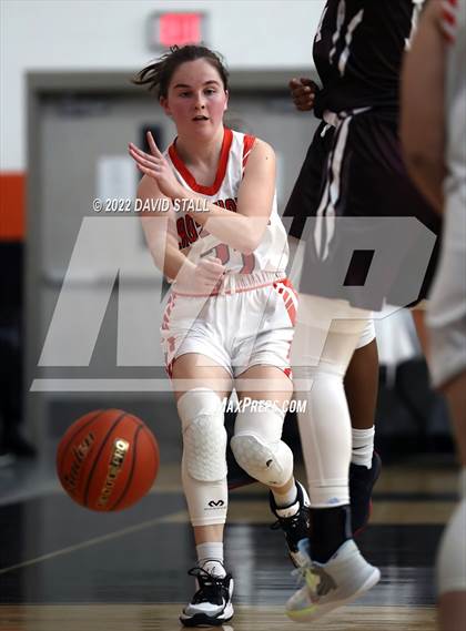 Thumbnail 2 in East Bernard vs Schulenburg (Schulenburg Lady Horn Varsity Tournament) photogallery.