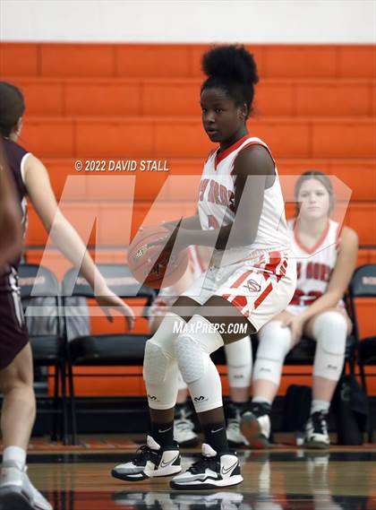 Thumbnail 2 in East Bernard vs Schulenburg (Schulenburg Lady Horn Varsity Tournament) photogallery.