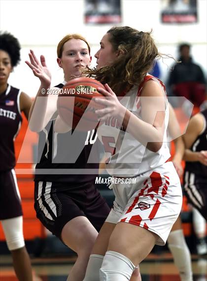 Thumbnail 2 in East Bernard vs Schulenburg (Schulenburg Lady Horn Varsity Tournament) photogallery.