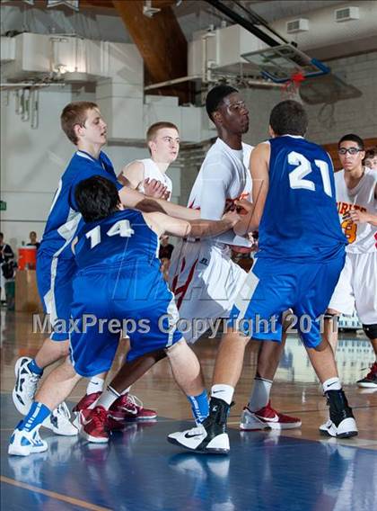 Thumbnail 1 in Paraclete vs Catalina Foothills (Torrey Pines Holiday Classic) photogallery.