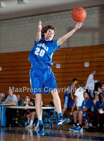 Thumbnail 2 in Paraclete vs Catalina Foothills (Torrey Pines Holiday Classic) photogallery.