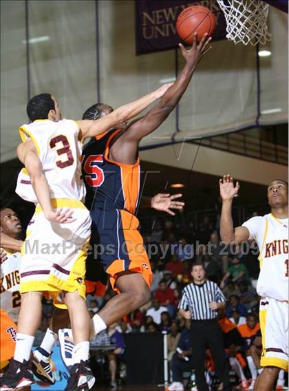 Thumbnail 3 in Mt. Vernon vs Jefferson (SNY Invitational) photogallery.