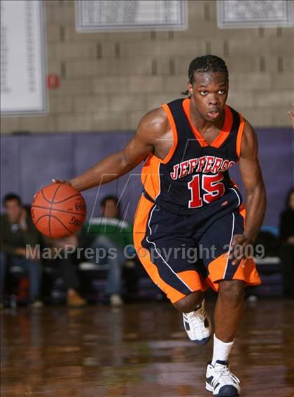 Thumbnail 1 in Mt. Vernon vs Jefferson (SNY Invitational) photogallery.