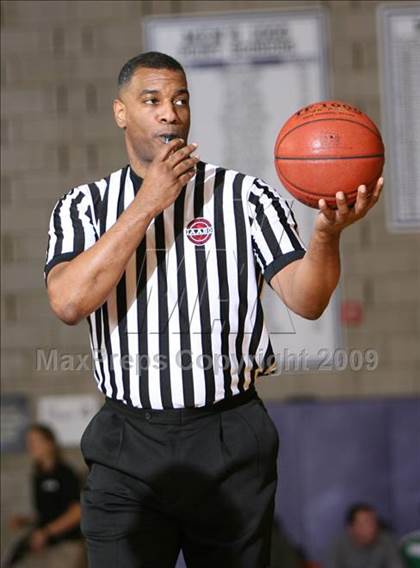 Thumbnail 2 in Mt. Vernon vs Jefferson (SNY Invitational) photogallery.