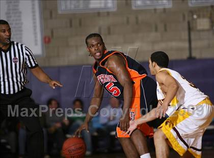 Thumbnail 3 in Mt. Vernon vs Jefferson (SNY Invitational) photogallery.