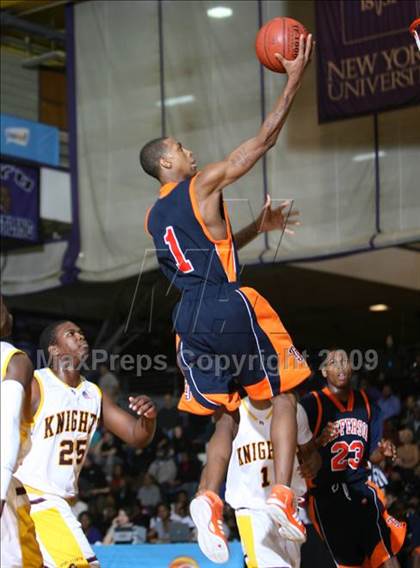 Thumbnail 1 in Mt. Vernon vs Jefferson (SNY Invitational) photogallery.