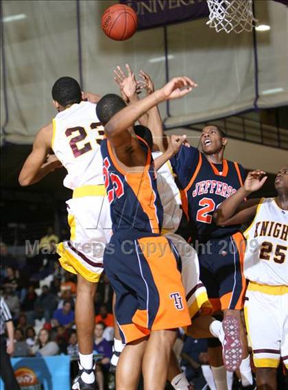 Thumbnail 3 in Mt. Vernon vs Jefferson (SNY Invitational) photogallery.