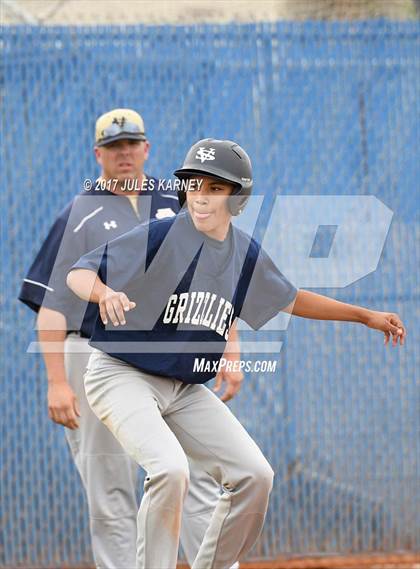 Thumbnail 2 in JV: Sierra Vista vs. Spring Valley photogallery.