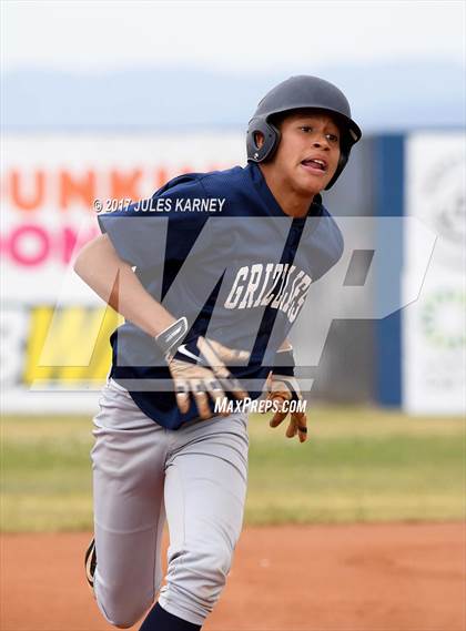 Thumbnail 1 in JV: Sierra Vista vs. Spring Valley photogallery.