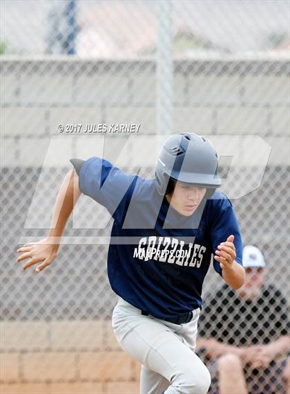 Thumbnail 2 in JV: Sierra Vista vs. Spring Valley photogallery.
