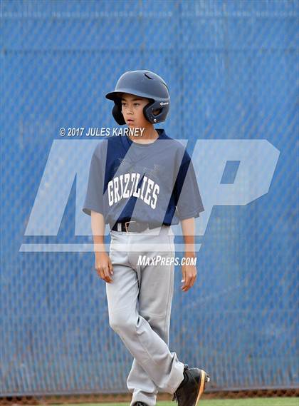 Thumbnail 2 in JV: Sierra Vista vs. Spring Valley photogallery.