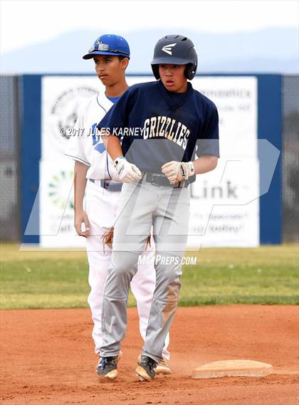 Thumbnail 1 in JV: Sierra Vista vs. Spring Valley photogallery.