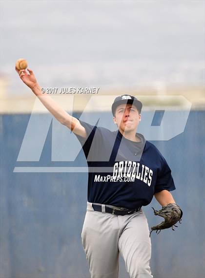 Thumbnail 3 in JV: Sierra Vista vs. Spring Valley photogallery.