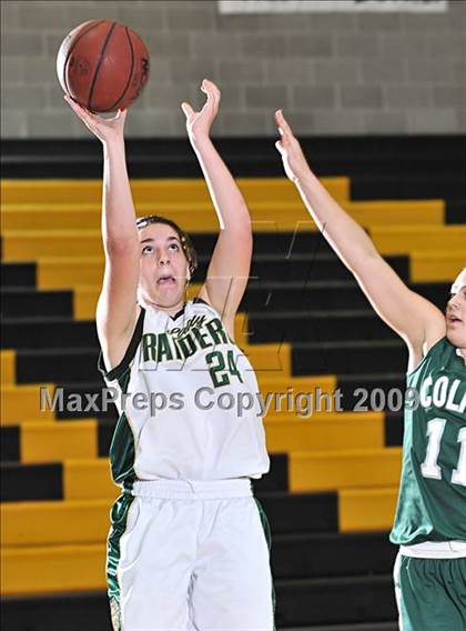 Thumbnail 2 in Rio Americano vs. Colfax (Lady Eagle Invitational) photogallery.
