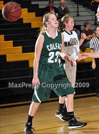 Thumbnail 2 in Rio Americano vs. Colfax (Lady Eagle Invitational) photogallery.