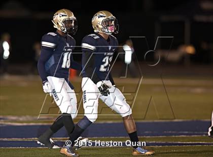 Thumbnail 3 in Corona vs. St. John Bosco photogallery.