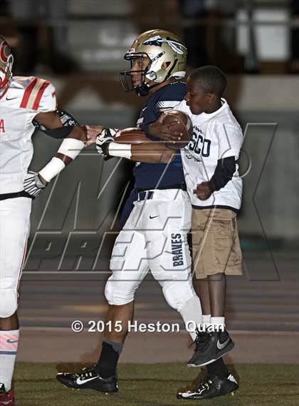 Thumbnail 3 in Corona vs. St. John Bosco photogallery.