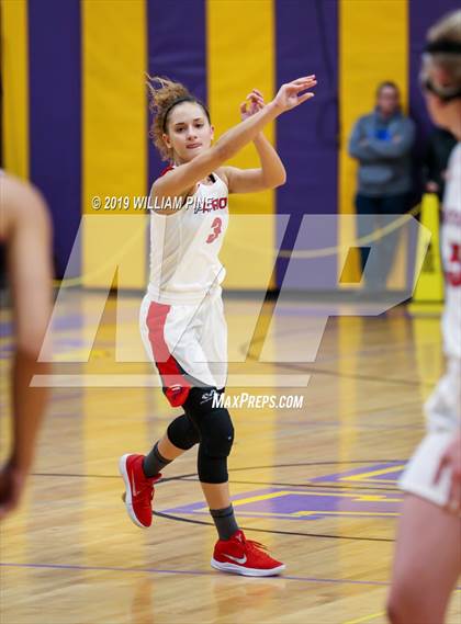 Thumbnail 3 in Binghamton vs. Pittsfield (Amsterdam Holiday College Showcase) photogallery.