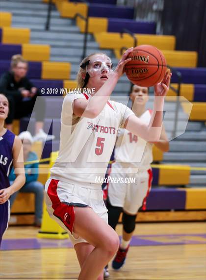 Thumbnail 2 in Binghamton vs. Pittsfield (Amsterdam Holiday College Showcase) photogallery.