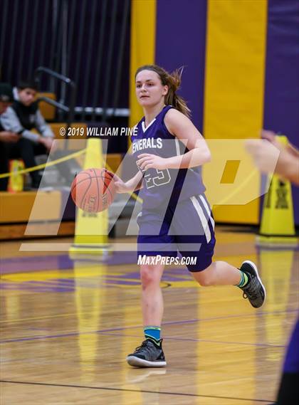 Thumbnail 2 in Binghamton vs. Pittsfield (Amsterdam Holiday College Showcase) photogallery.