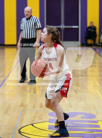 Thumbnail 3 in Binghamton vs. Pittsfield (Amsterdam Holiday College Showcase) photogallery.