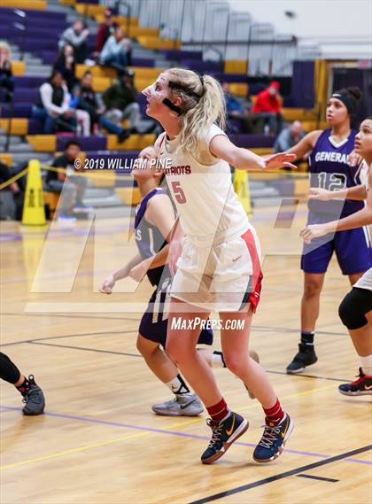 Thumbnail 1 in Binghamton vs. Pittsfield (Amsterdam Holiday College Showcase) photogallery.