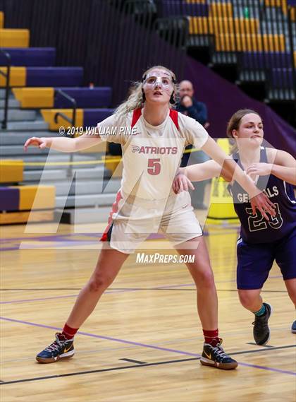 Thumbnail 2 in Binghamton vs. Pittsfield (Amsterdam Holiday College Showcase) photogallery.