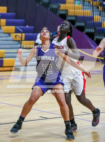 Thumbnail 1 in Binghamton vs. Pittsfield (Amsterdam Holiday College Showcase) photogallery.