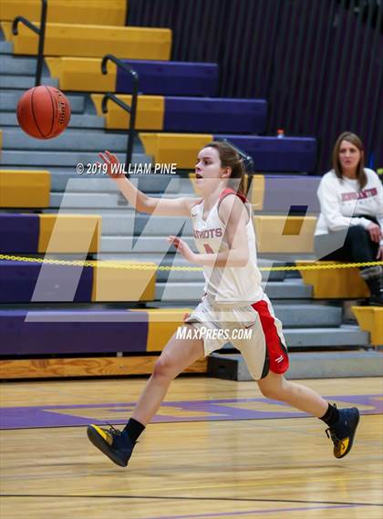 Thumbnail 2 in Binghamton vs. Pittsfield (Amsterdam Holiday College Showcase) photogallery.