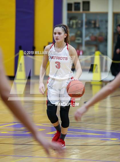 Thumbnail 2 in Binghamton vs. Pittsfield (Amsterdam Holiday College Showcase) photogallery.