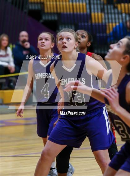 Thumbnail 3 in Binghamton vs. Pittsfield (Amsterdam Holiday College Showcase) photogallery.