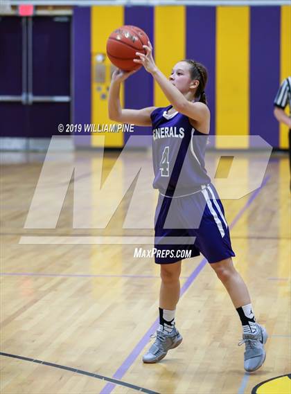 Thumbnail 3 in Binghamton vs. Pittsfield (Amsterdam Holiday College Showcase) photogallery.