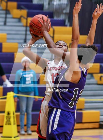 Thumbnail 2 in Binghamton vs. Pittsfield (Amsterdam Holiday College Showcase) photogallery.