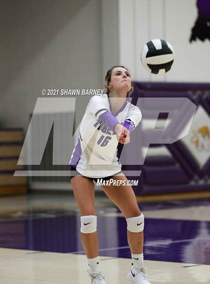 Thumbnail 2 in Carroll @ Northwestern photogallery.