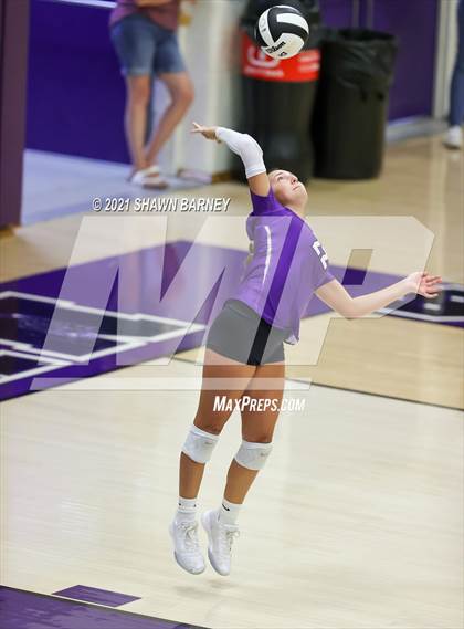 Thumbnail 3 in Carroll @ Northwestern photogallery.