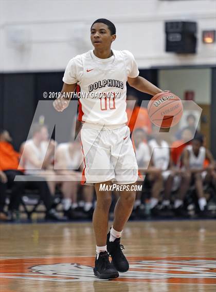 Thumbnail 1 in Jones vs Whitney Young (IHSA Chicago Regional Semifinal) photogallery.