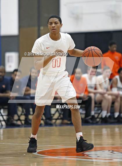 Thumbnail 2 in Jones vs Whitney Young (IHSA Chicago Regional Semifinal) photogallery.