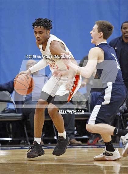 Thumbnail 2 in Jones vs Whitney Young (IHSA Chicago Regional Semifinal) photogallery.