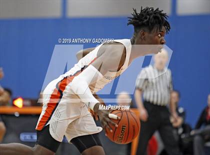Thumbnail 2 in Jones vs Whitney Young (IHSA Chicago Regional Semifinal) photogallery.