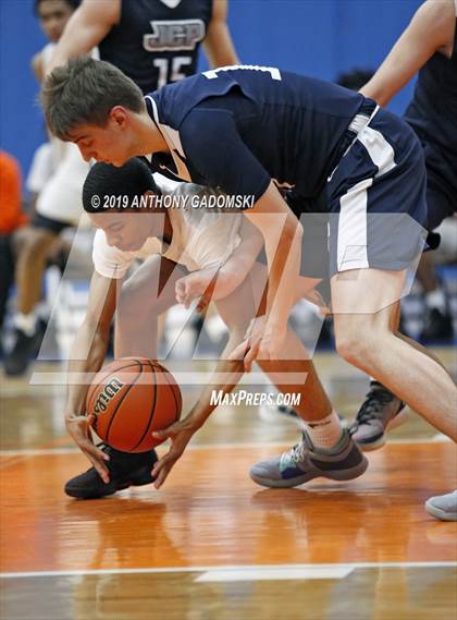 Thumbnail 3 in Jones vs Whitney Young (IHSA Chicago Regional Semifinal) photogallery.