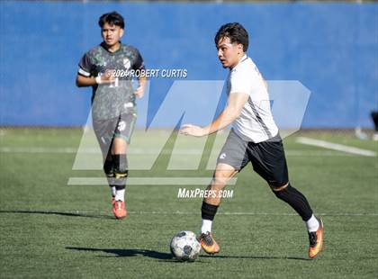 Thumbnail 3 in Stockdale vs. Palmdale photogallery.